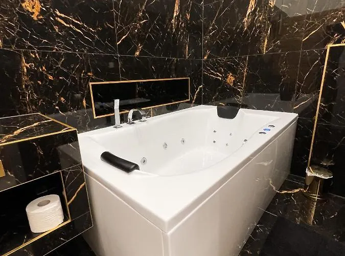 St Stephen Luxury With Jacuzzi And Sauna 아파트 부다페스트
