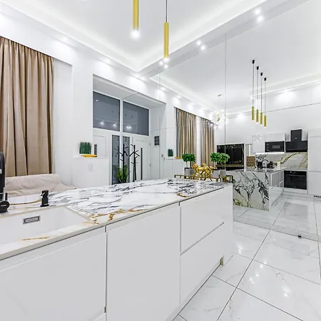 St Stephen Luxury With Jacuzzi And Sauna *