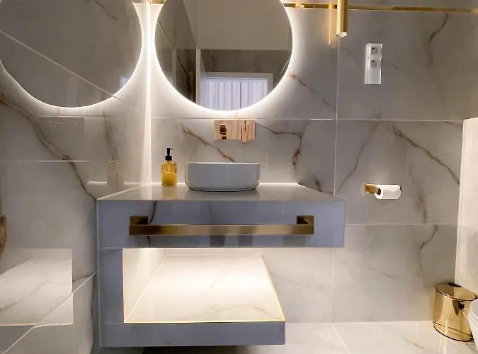 St Stephen Luxury With Jacuzzi And Sauna Apartamento