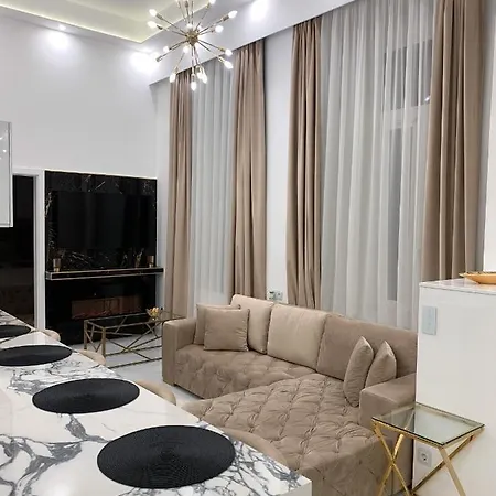 St Stephen Luxury With Jacuzzi And Sauna Apartment *