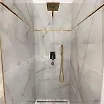 شقة St Stephen Luxury With Jacuzzi And Sauna