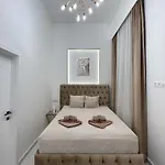 St Stephen Luxury With Jacuzzi And Sauna * بودابست