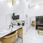 شقة St Stephen Luxury With Jacuzzi And Sauna *