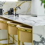 شقة St Stephen Luxury With Jacuzzi And Sauna
